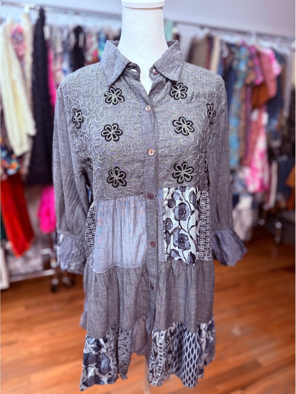 YOUNG THREADS Chambray Floral Embroidered Patchwork Tiered Tunic Top NWT Medium